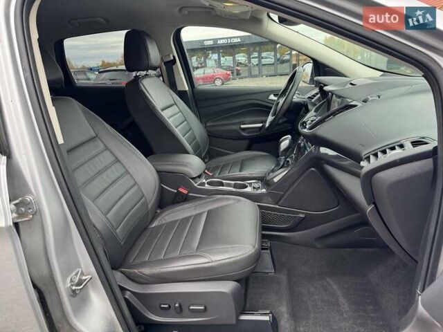 Сірий Форд Ескейп, об'ємом двигуна 2 л та пробігом 50 тис. км за 9000 $, фото 15 на Automoto.ua