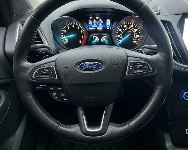 Сірий Форд Ескейп, об'ємом двигуна 2 л та пробігом 139 тис. км за 14800 $, фото 54 на Automoto.ua