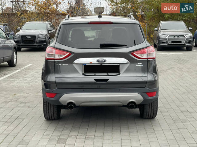 Сірий Форд Ескейп, об'ємом двигуна 2 л та пробігом 211 тис. км за 9300 $, фото 4 на Automoto.ua