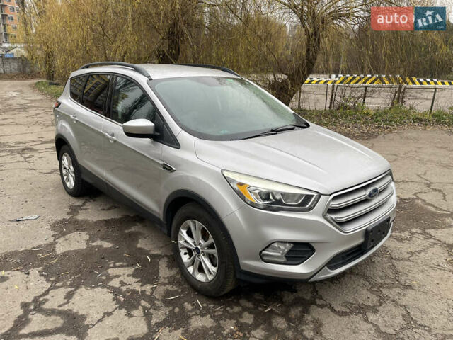 Серый Форд Эскейп, объемом двигателя 1.5 л и пробегом 206 тыс. км за 8999 $, фото 5 на Automoto.ua
