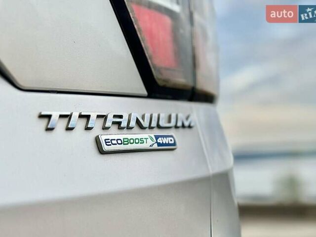 Серый Форд Эскейп, объемом двигателя 1.5 л и пробегом 139 тыс. км за 11900 $, фото 12 на Automoto.ua