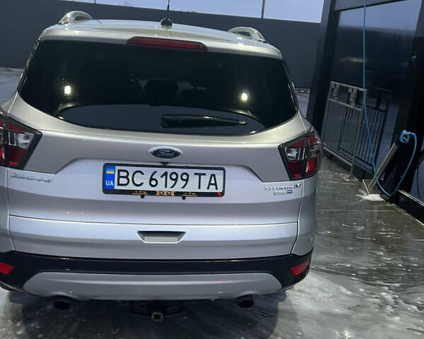 Серый Форд Эскейп, объемом двигателя 2 л и пробегом 113 тыс. км за 16500 $, фото 15 на Automoto.ua