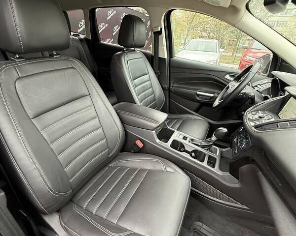 Серый Форд Эскейп, объемом двигателя 1.5 л и пробегом 150 тыс. км за 13500 $, фото 18 на Automoto.ua