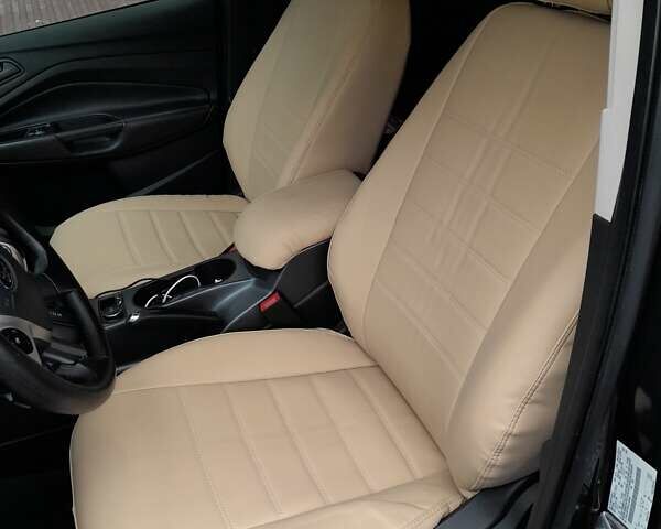 Серый Форд Эскейп, объемом двигателя 2.5 л и пробегом 165 тыс. км за 11000 $, фото 10 на Automoto.ua