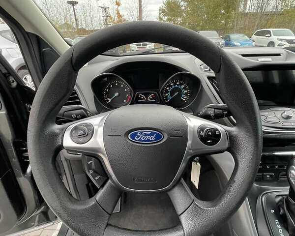 Серый Форд Эскейп, объемом двигателя 2 л и пробегом 211 тыс. км за 9200 $, фото 14 на Automoto.ua