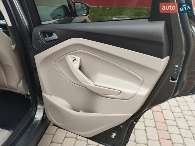 Сірий Форд Ескейп, об'ємом двигуна 2 л та пробігом 151 тис. км за 12500 $, фото 22 на Automoto.ua