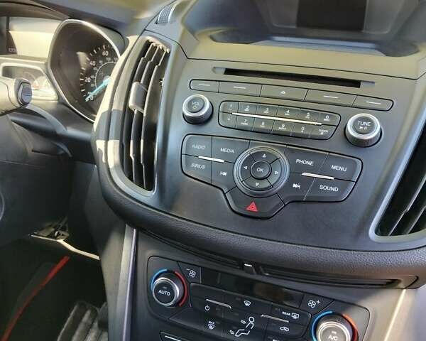 Сірий Форд Ескейп, об'ємом двигуна 1.5 л та пробігом 127 тис. км за 11200 $, фото 10 на Automoto.ua