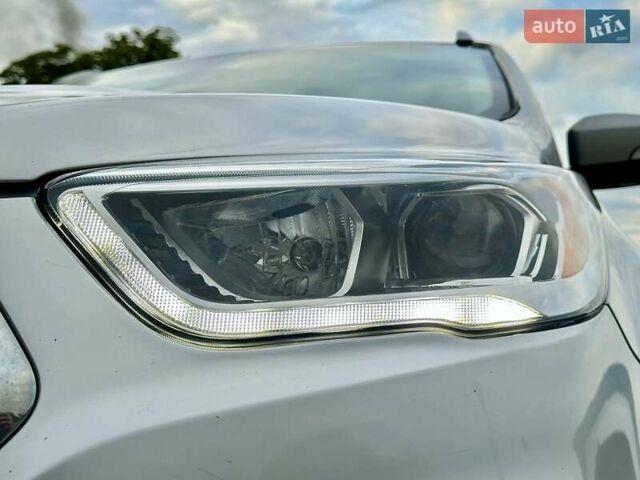 Сірий Форд Ескейп, об'ємом двигуна 1.5 л та пробігом 139 тис. км за 12000 $, фото 11 на Automoto.ua