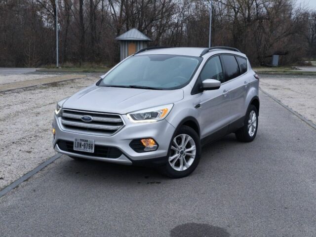 Серый Форд Эскейп, объемом двигателя 1.5 л и пробегом 136 тыс. км за 12900 $, фото 2 на Automoto.ua