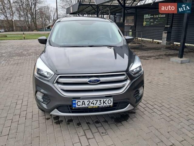 Сірий Форд Ескейп, об'ємом двигуна 1.5 л та пробігом 218 тис. км за 10500 $, фото 4 на Automoto.ua