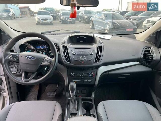 Форд Ескейп 2016 у Львові на Automoto.ua Сірий Форд Ескейп, об'ємом двигуна 2.5 л та пробігом 233 тис. км за 10990 $, фото 34 на Automoto.ua