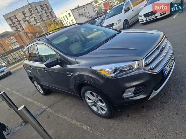 Серый Форд Эскейп, объемом двигателя 1.5 л и пробегом 125 тыс. км за 13500 $, фото 2 на Automoto.ua