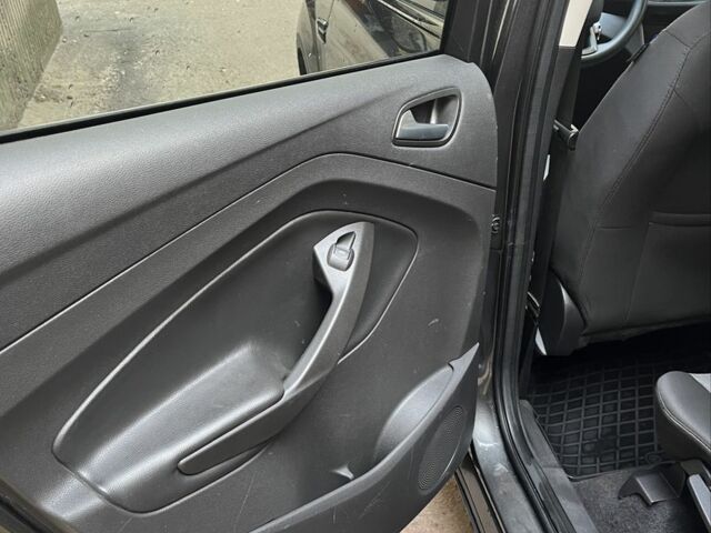 Сірий Форд Ескейп, об'ємом двигуна 1.5 л та пробігом 143 тис. км за 13000 $, фото 12 на Automoto.ua