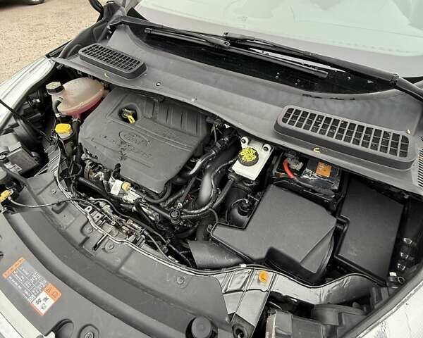 Серый Форд Эскейп, объемом двигателя 1.5 л и пробегом 150 тыс. км за 13500 $, фото 29 на Automoto.ua