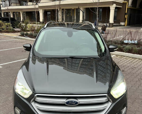 Сірий Форд Ескейп, об'ємом двигуна 2 л та пробігом 139 тис. км за 14800 $, фото 10 на Automoto.ua