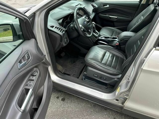 Форд Эскейп 2016 в Тернополе на Automoto.ua Серый Форд Эскейп, объемом двигателя 2 л и пробегом 72 тыс. км за 8150 $, фото 8 на Automoto.ua