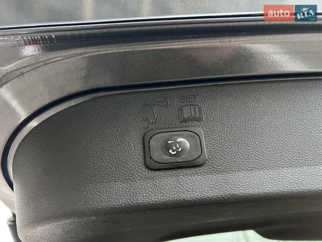 Сірий Форд Ескейп, об'ємом двигуна 2 л та пробігом 139 тис. км за 14800 $, фото 25 на Automoto.ua