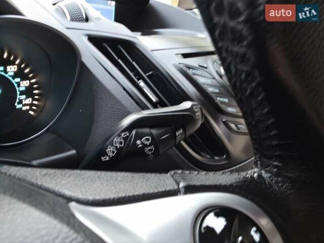 Форд Эскейп 2016 в Хмельницком на Automoto.ua Серый Форд Эскейп, объемом двигателя 2.5 л и пробегом 192 тыс. км за 9999 $, фото 21 на Automoto.ua