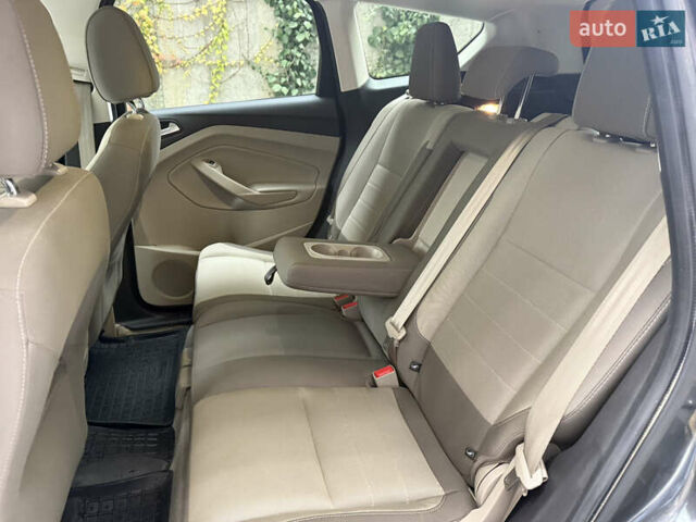 Форд Ескейп 2016 у Хмельницькому на Automoto.ua Сірий Форд Ескейп, об'ємом двигуна 1.6 л та пробігом 62 тис. км за 11800 $, фото 38 на Automoto.ua