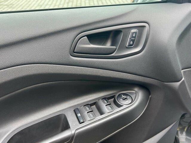 Сірий Форд Ескейп, об'ємом двигуна 2.5 л та пробігом 163 тис. км за 10700 $, фото 8 на Automoto.ua