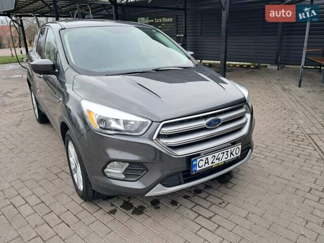 Сірий Форд Ескейп, об'ємом двигуна 1.5 л та пробігом 218 тис. км за 10500 $, фото 1 на Automoto.ua