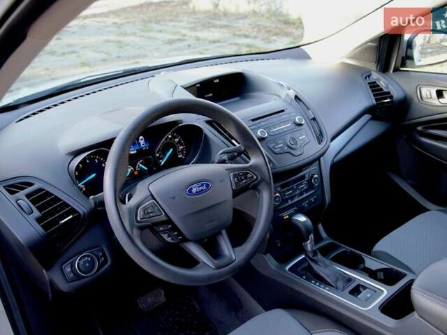 Сірий Форд Ескейп, об'ємом двигуна 2 л та пробігом 137 тис. км за 12900 $, фото 22 на Automoto.ua