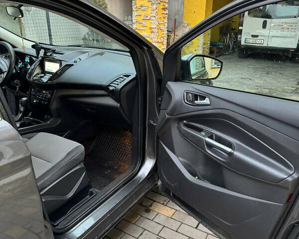 Серый Форд Эскейп, объемом двигателя 1.5 л и пробегом 265 тыс. км за 12500 $, фото 29 на Automoto.ua