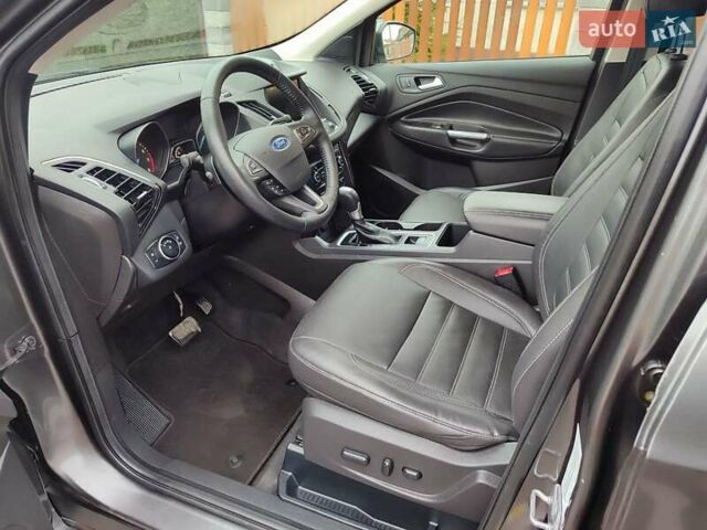 Сірий Форд Ескейп, об'ємом двигуна 2 л та пробігом 204 тис. км за 12200 $, фото 25 на Automoto.ua