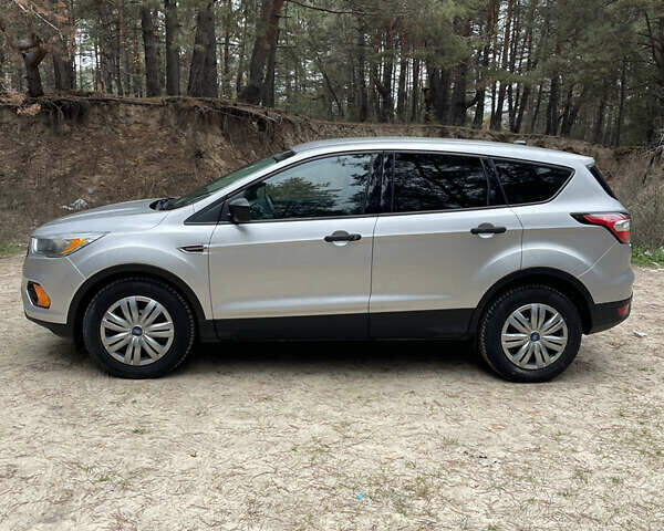 Серый Форд Эскейп, объемом двигателя 2.5 л и пробегом 141 тыс. км за 12500 $, фото 3 на Automoto.ua