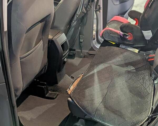 Серый Форд Эскейп, объемом двигателя 2.49 л и пробегом 106 тыс. км за 13950 $, фото 8 на Automoto.ua