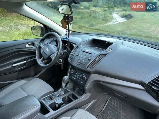 Сірий Форд Ескейп, об'ємом двигуна 2 л та пробігом 56 тис. км за 14800 $, фото 8 на Automoto.ua