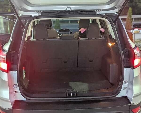 Серый Форд Эскейп, объемом двигателя 2.49 л и пробегом 106 тыс. км за 13950 $, фото 14 на Automoto.ua