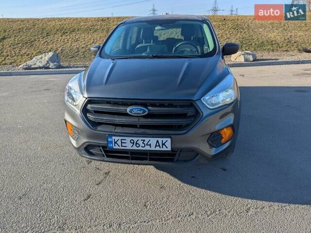Серый Форд Эскейп, объемом двигателя 2.5 л и пробегом 152 тыс. км за 12490 $, фото 1 на Automoto.ua
