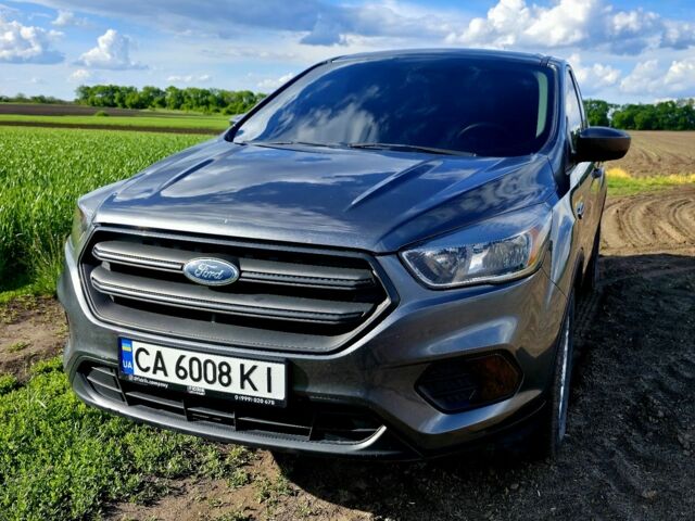 Серый Форд Эскейп, объемом двигателя 2.5 л и пробегом 95 тыс. км за 12500 $, фото 1 на Automoto.ua