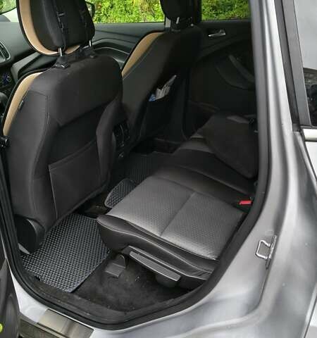 Серый Форд Эскейп, объемом двигателя 1.5 л и пробегом 45 тыс. км за 14800 $, фото 7 на Automoto.ua