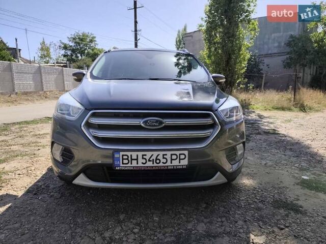 Форд Эскейп 2017 в Барвенковом на Automoto.ua Серый Форд Эскейп, объемом двигателя 2 л и пробегом 134 тыс. км за 13450 $, фото 8 на Automoto.ua