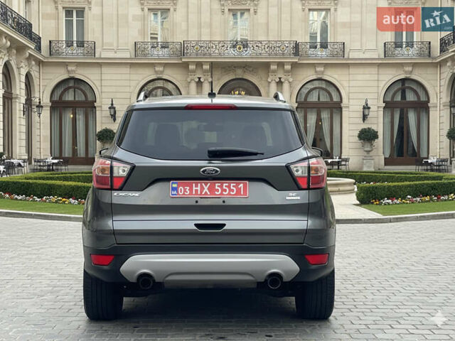 Сірий Форд Ескейп, об'ємом двигуна 1.5 л та пробігом 235 тис. км за 9550 $, фото 6 на Automoto.ua