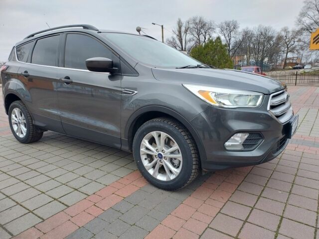 Сірий Форд Ескейп, об'ємом двигуна 1.5 л та пробігом 131 тис. км за 11950 $, фото 5 на Automoto.ua