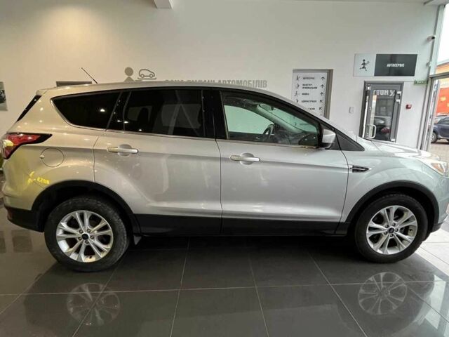 Серый Форд Эскейп, объемом двигателя 1.5 л и пробегом 130 тыс. км за 12650 $, фото 7 на Automoto.ua