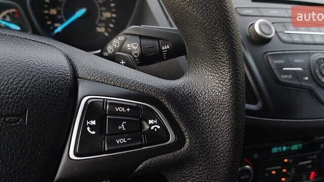 Серый Форд Эскейп, объемом двигателя 1.5 л и пробегом 188 тыс. км за 10700 $, фото 44 на Automoto.ua