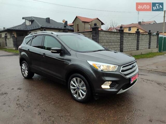 Сірий Форд Ескейп, об'ємом двигуна 2 л та пробігом 204 тис. км за 12200 $, фото 3 на Automoto.ua