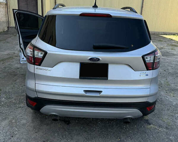 Серый Форд Эскейп, объемом двигателя 1.5 л и пробегом 80 тыс. км за 12000 $, фото 9 на Automoto.ua