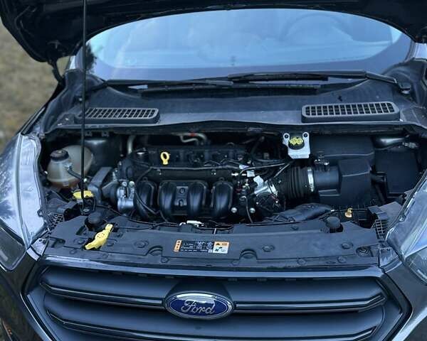 Форд Эскейп 2017 в Кременчуге на Automoto.ua Серый Форд Эскейп, объемом двигателя 2.5 л и пробегом 132 тыс. км за 12900 $, фото 7 на Automoto.ua