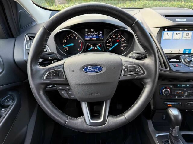 Сірий Форд Ескейп, об'ємом двигуна 2 л та пробігом 58 тис. км за 6300 $, фото 11 на Automoto.ua