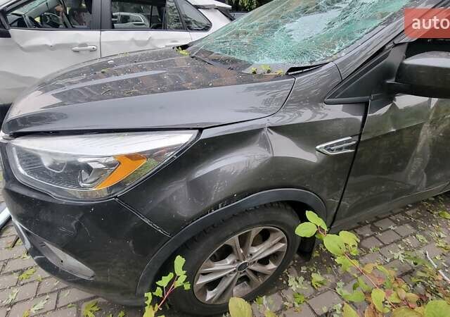 Сірий Форд Ескейп, об'ємом двигуна 1.5 л та пробігом 112 тис. км за 6500 $, фото 4 на Automoto.ua