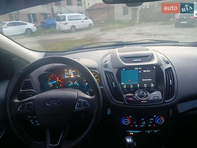 Серый Форд Эскейп, объемом двигателя 1.5 л и пробегом 137 тыс. км за 13000 $, фото 1 на Automoto.ua