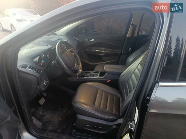 Серый Форд Эскейп, объемом двигателя 1.5 л и пробегом 137 тыс. км за 13000 $, фото 2 на Automoto.ua