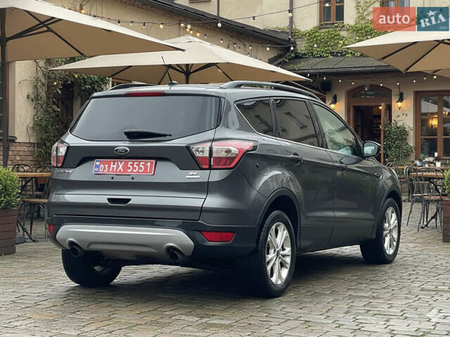 Серый Форд Эскейп, объемом двигателя 1.5 л и пробегом 235 тыс. км за 9550 $, фото 6 на Automoto.ua