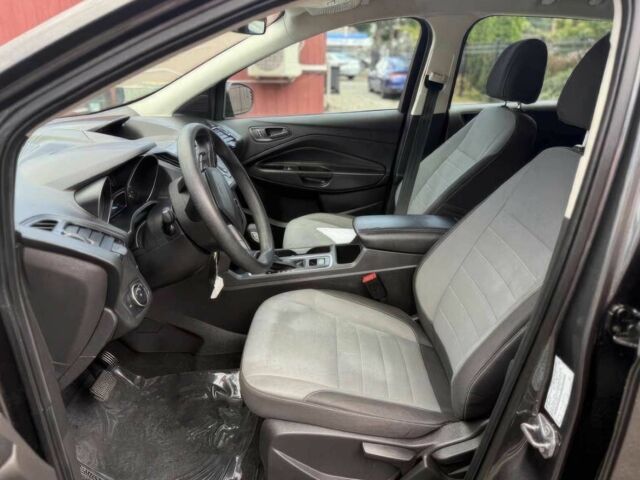 Серый Форд Эскейп, объемом двигателя 2.5 л и пробегом 63 тыс. км за 9500 $, фото 8 на Automoto.ua