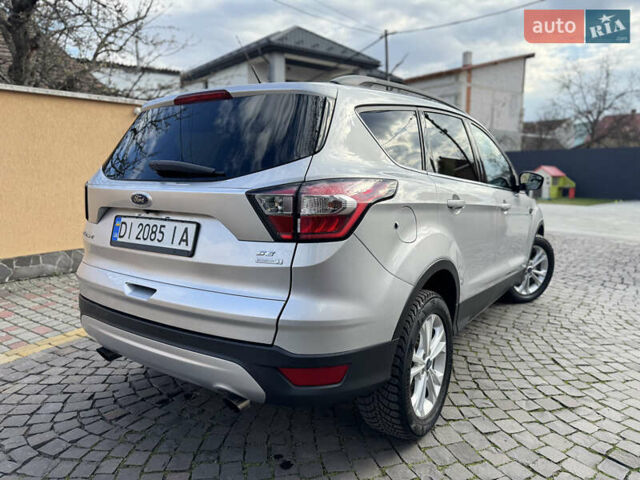 Сірий Форд Ескейп, об'ємом двигуна 1.5 л та пробігом 113 тис. км за 12500 $, фото 4 на Automoto.ua